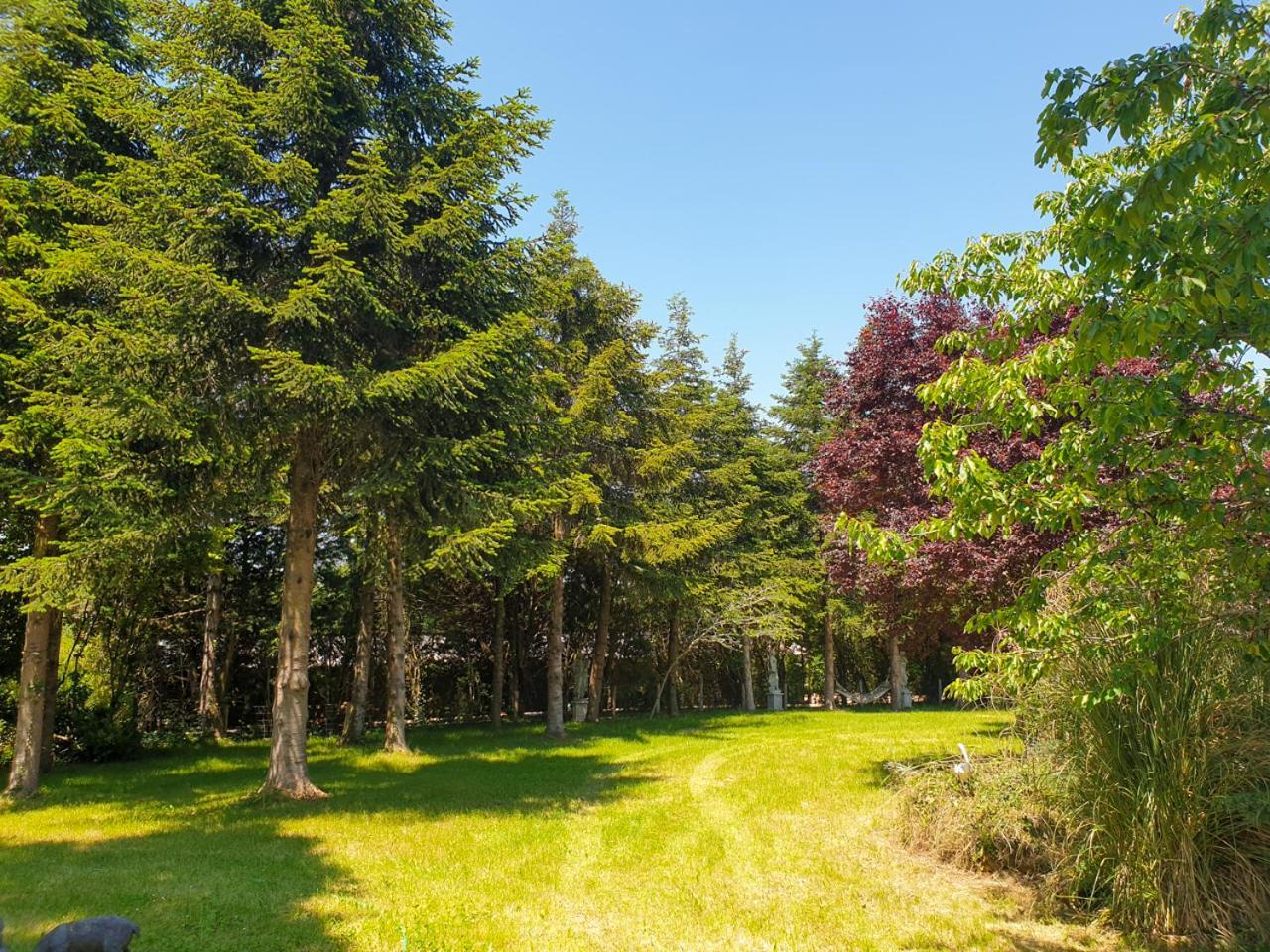 Les Grozilles Bed & Breakfast Feuillade Eksteriør bilde